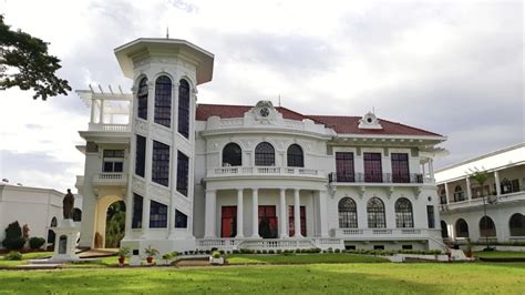 lizares mansion bacolod|Lizares Mansion [Iloilo City Cultural Heritage] .
